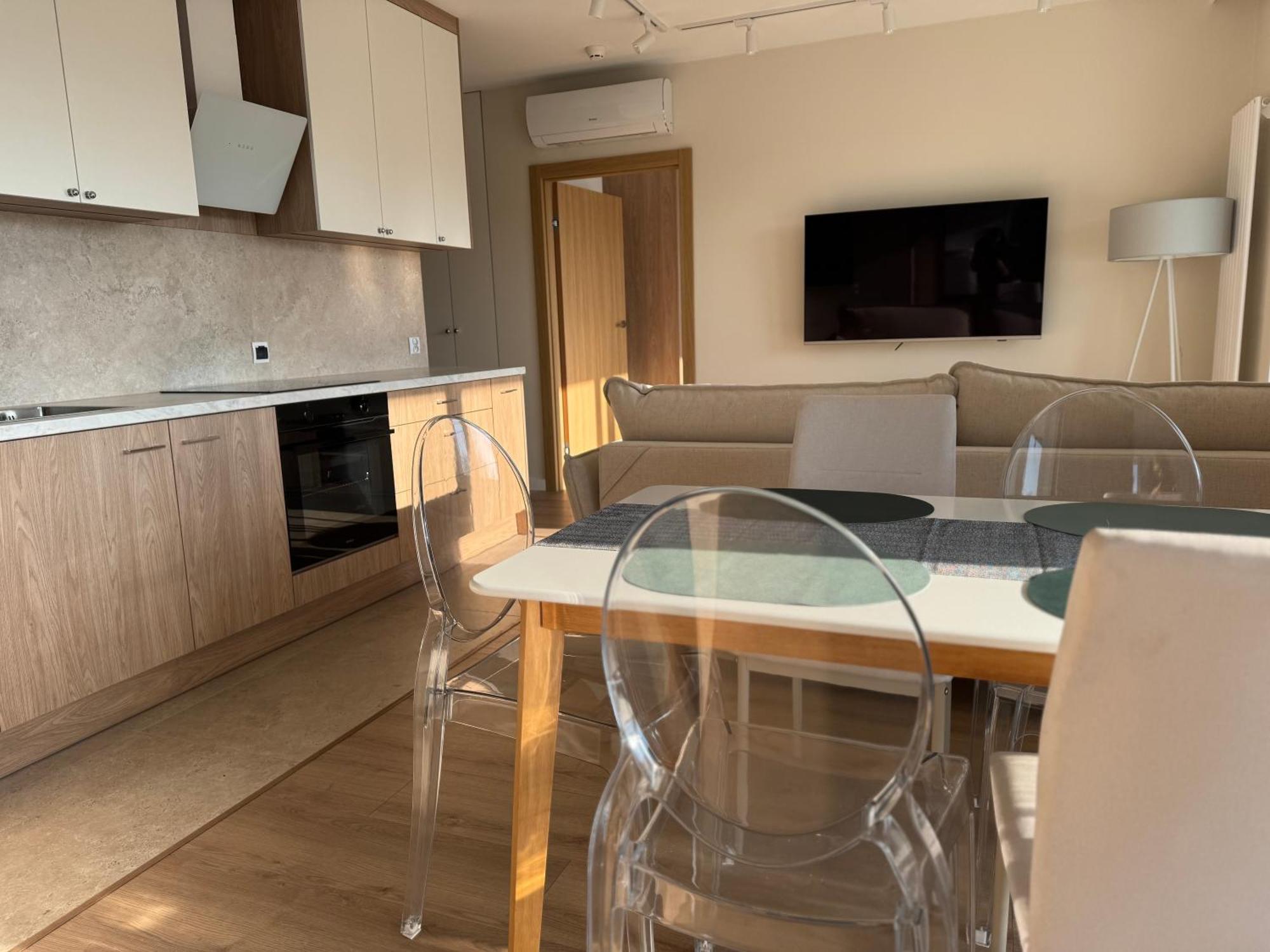 4summer Golden Dune - Parking, Przestronne Mieszkanie 50m2, Caly Do Dyspozycji, Duzy Taras Z Pieknym Zachodem Slonca Parkplatz, Geraeumige Mit 50 M2, Ganzes Zur Verfuegung, Grosse Terrasse Mit Wunderschoenem Sonnenunterga * Kolberg